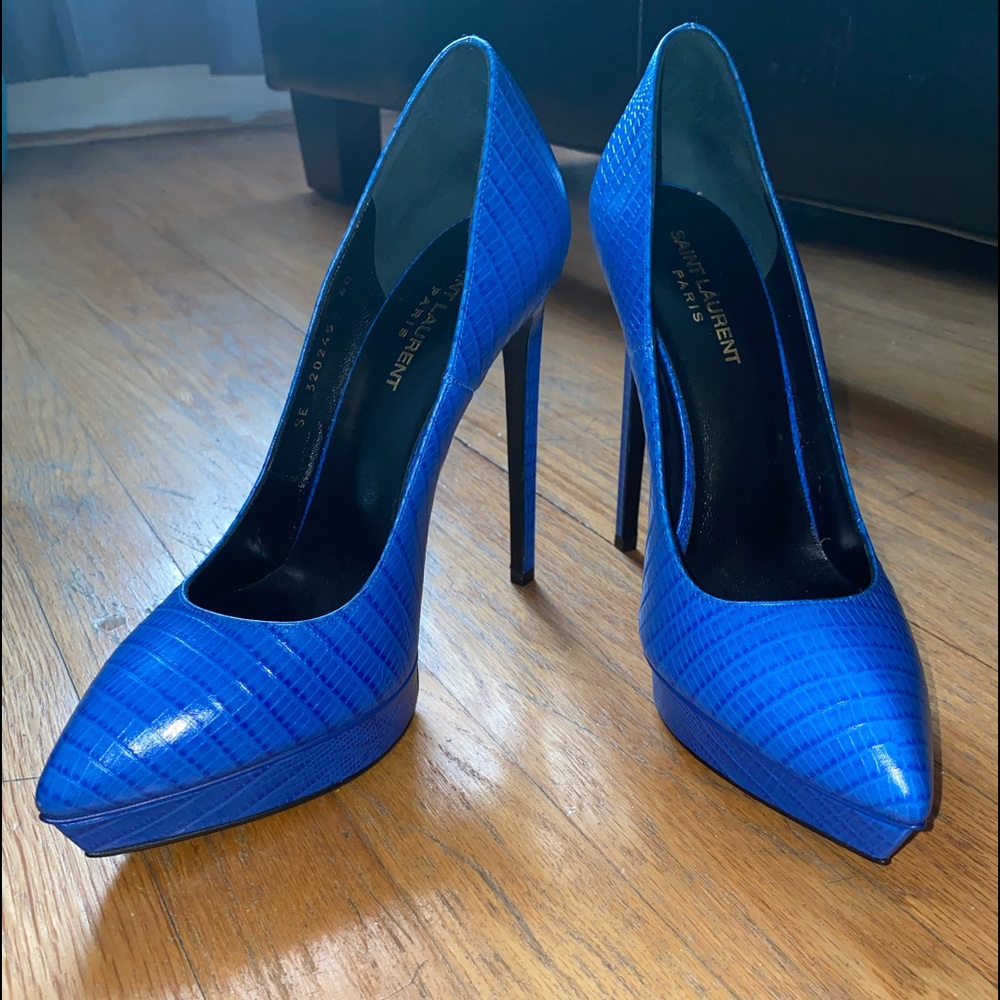 Saint Laurent  blue pumps